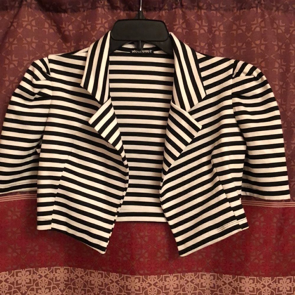 Wearever Overtop blouse shirt black white